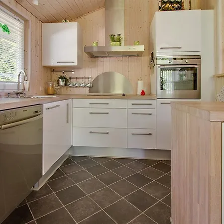 Four-bedroom Holiday In * Hals